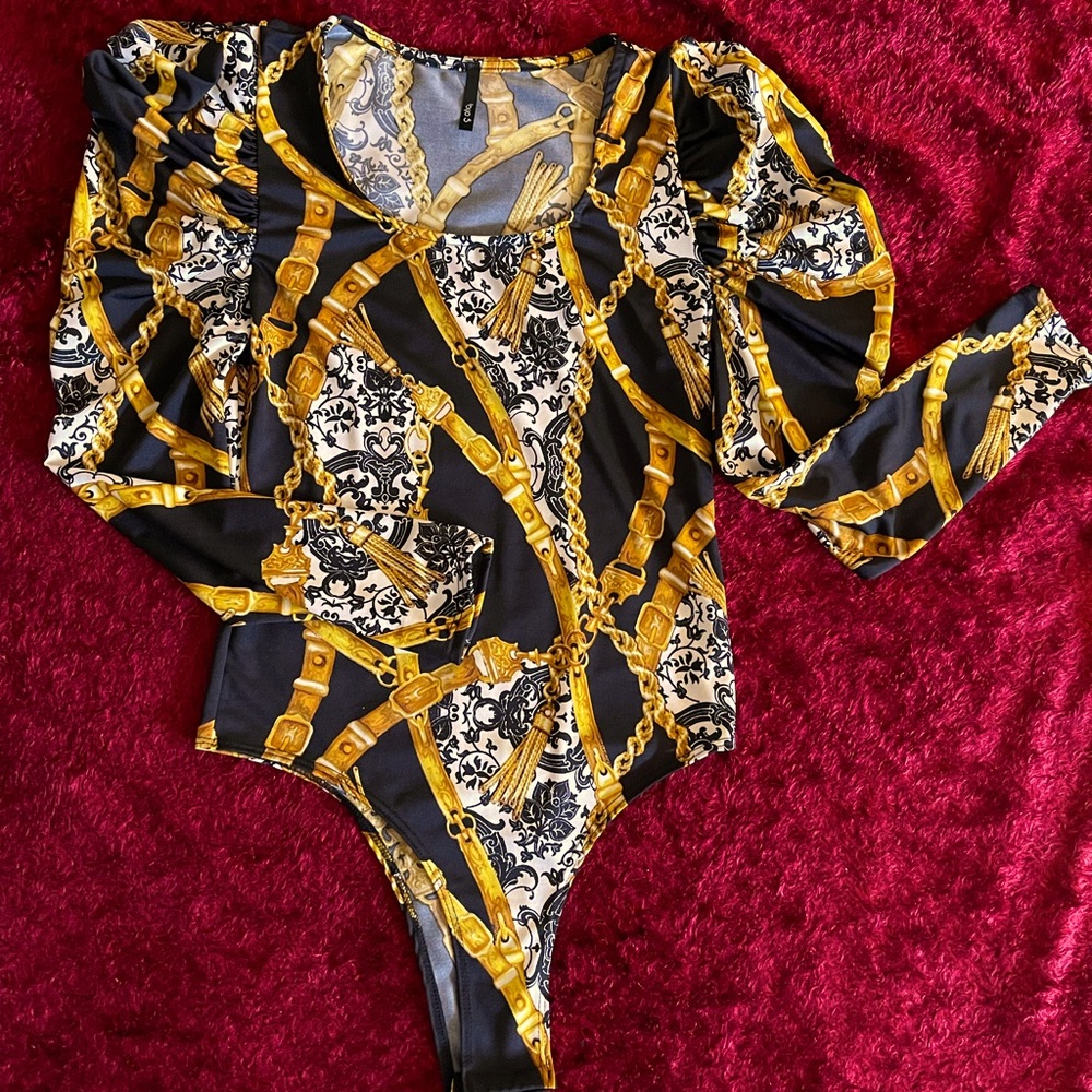 Chain print bodysuit blouse
